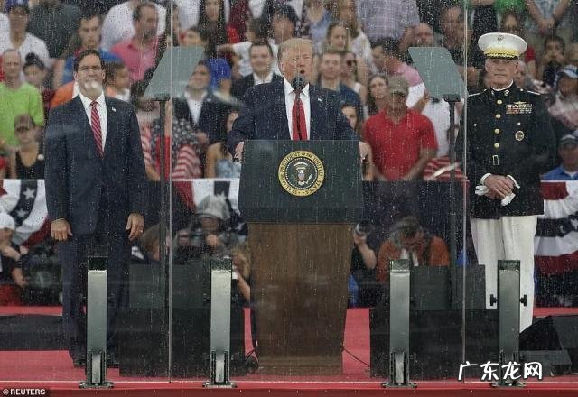 拍摄到肯尼迪遇刺事件神秘女子是谁 肯尼迪为什么被刺杀