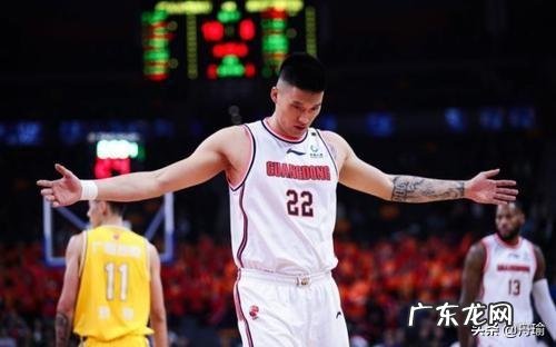 广深大战打了3小时,全场109次犯规,4人犯满下场,怎么看