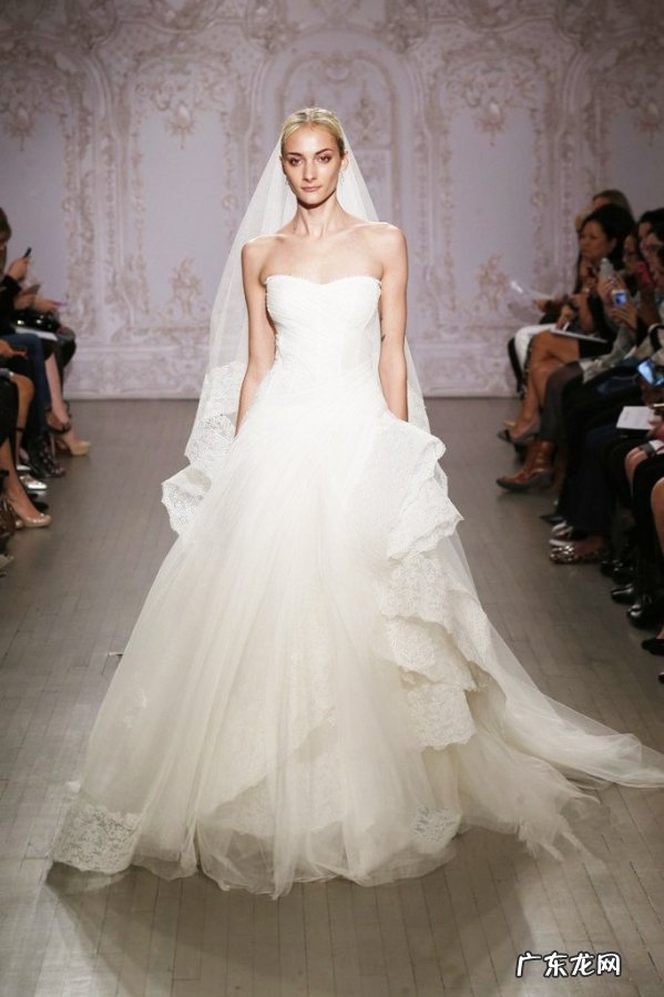 适合小个子的三种婚纱款式 个子矮穿什么婚纱好看