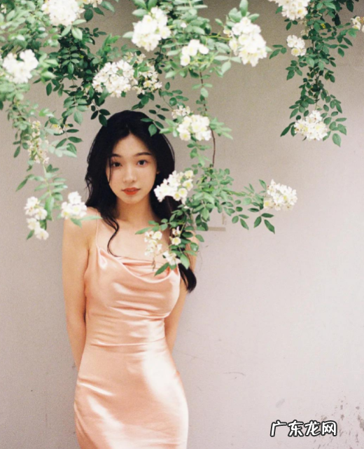 易梦玲身高_体重_年纪_个人资料 网红易梦玲哪里人
