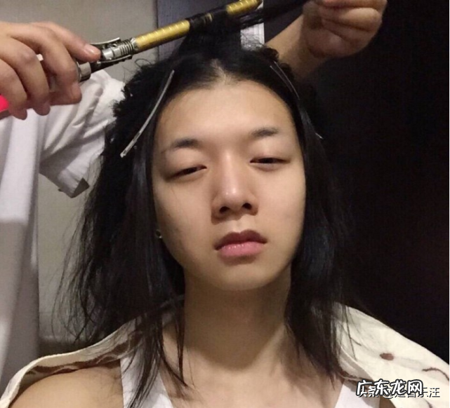 霍尊抄袭事件曝光 《卷珠帘》抄袭的日本歌叫什么名字