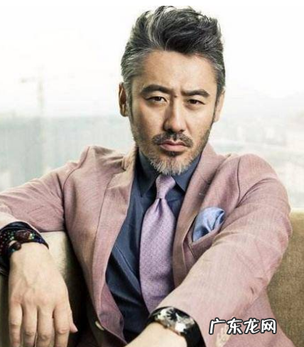 络腮胡怎么留才好看?提高颜值的三种胡子留法!