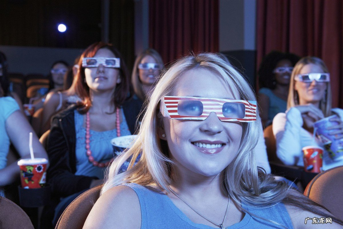 近视能看3D电影吗?近视眼看3d电影对眼睛会有影响吗?