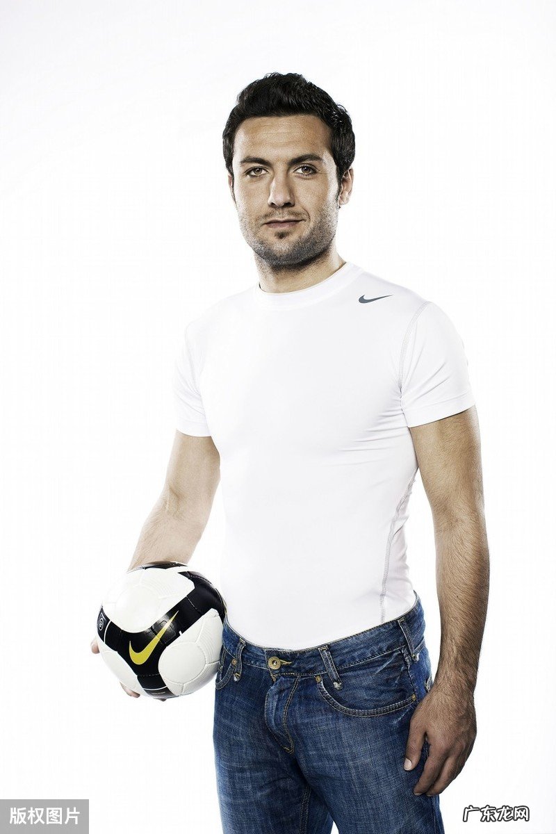 运动穿紧身衣有什么用?运动紧身裤的优点分析