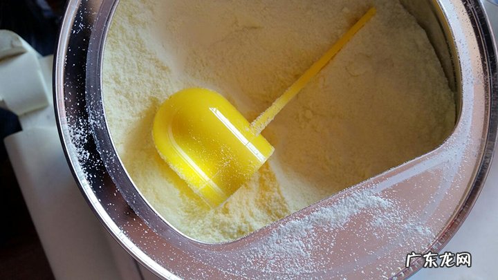 婴儿奶粉选择攻略 婴儿奶粉选择注意事项有哪些