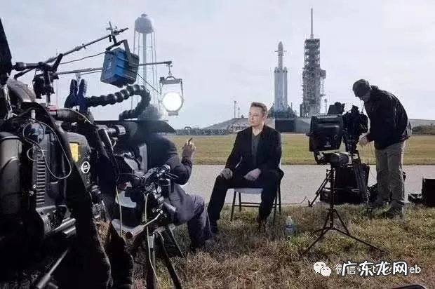 特斯拉市值突破1万亿美元，马斯克稳居全球富豪榜首位