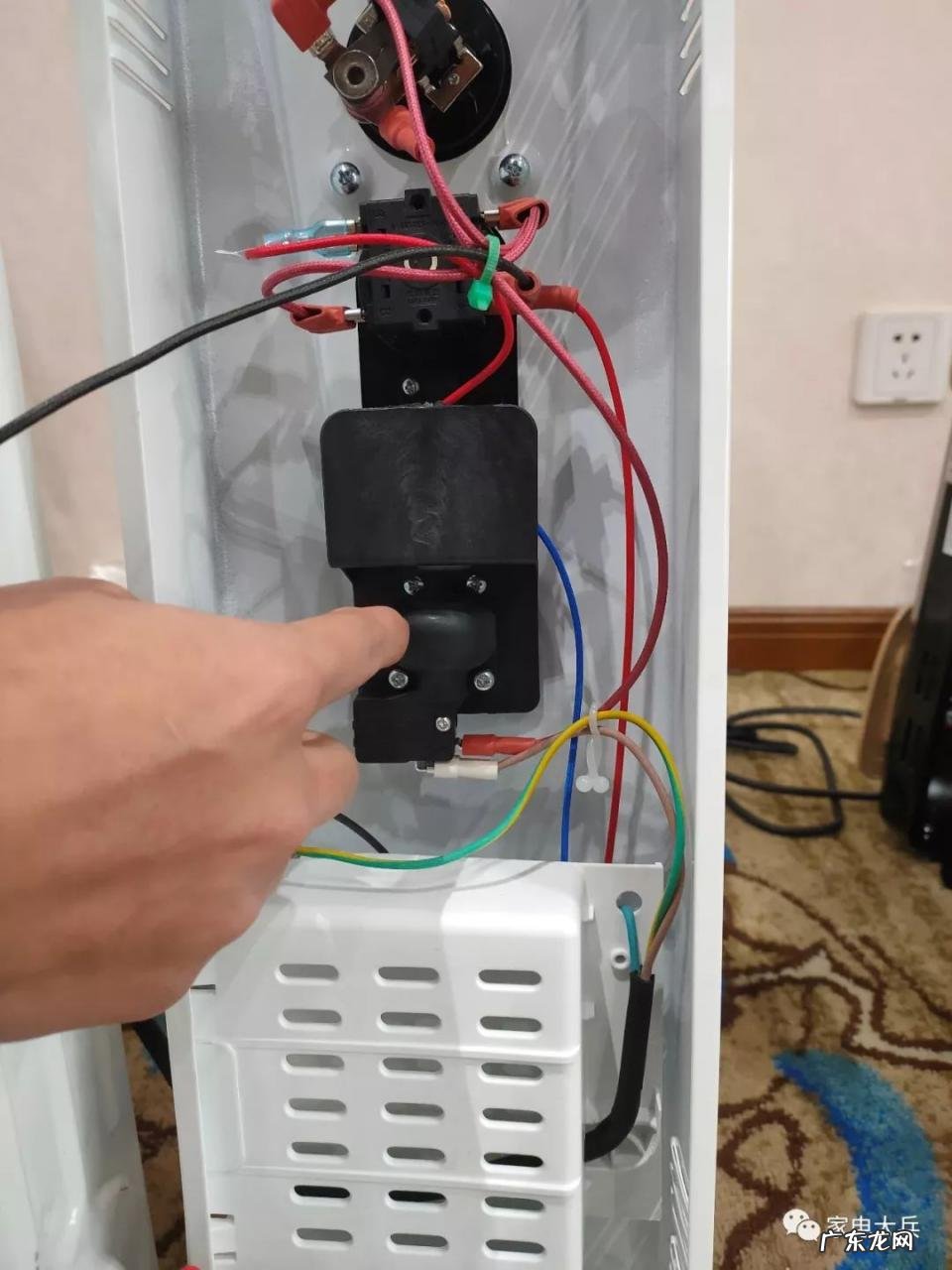 四款油汀取暖器拆机测试PK 油汀取暖器哪个牌子好用