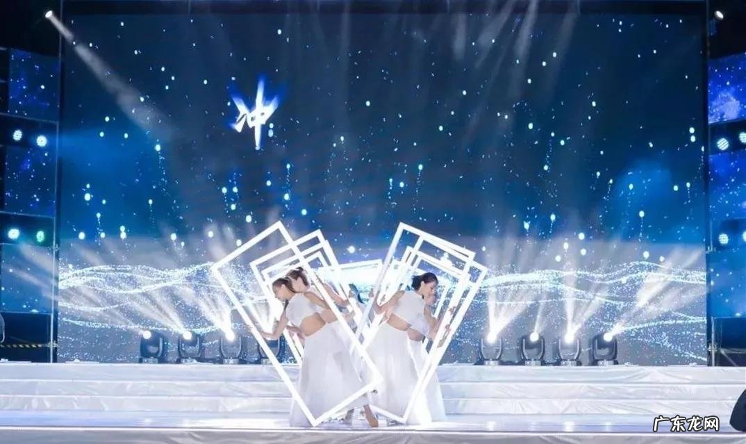 公司年会节目简单易学 适合在公司年会节目有哪些