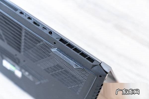 机械革命z3air介绍,拯救者和机械革命哪个好?