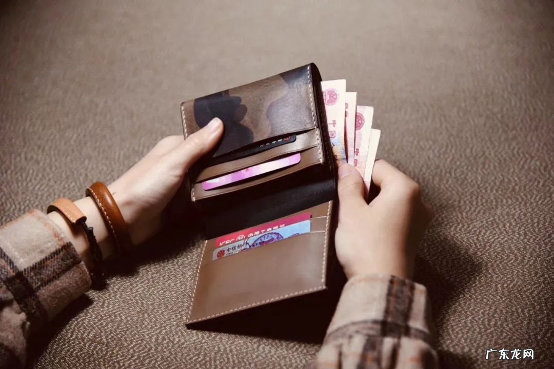 新手如何进入手工皮具这个行业 手工皮具工作室挣钱吗