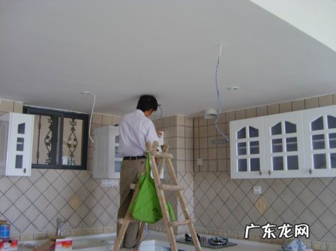 水电工工资高吗 ?水电工工资一月多少钱?