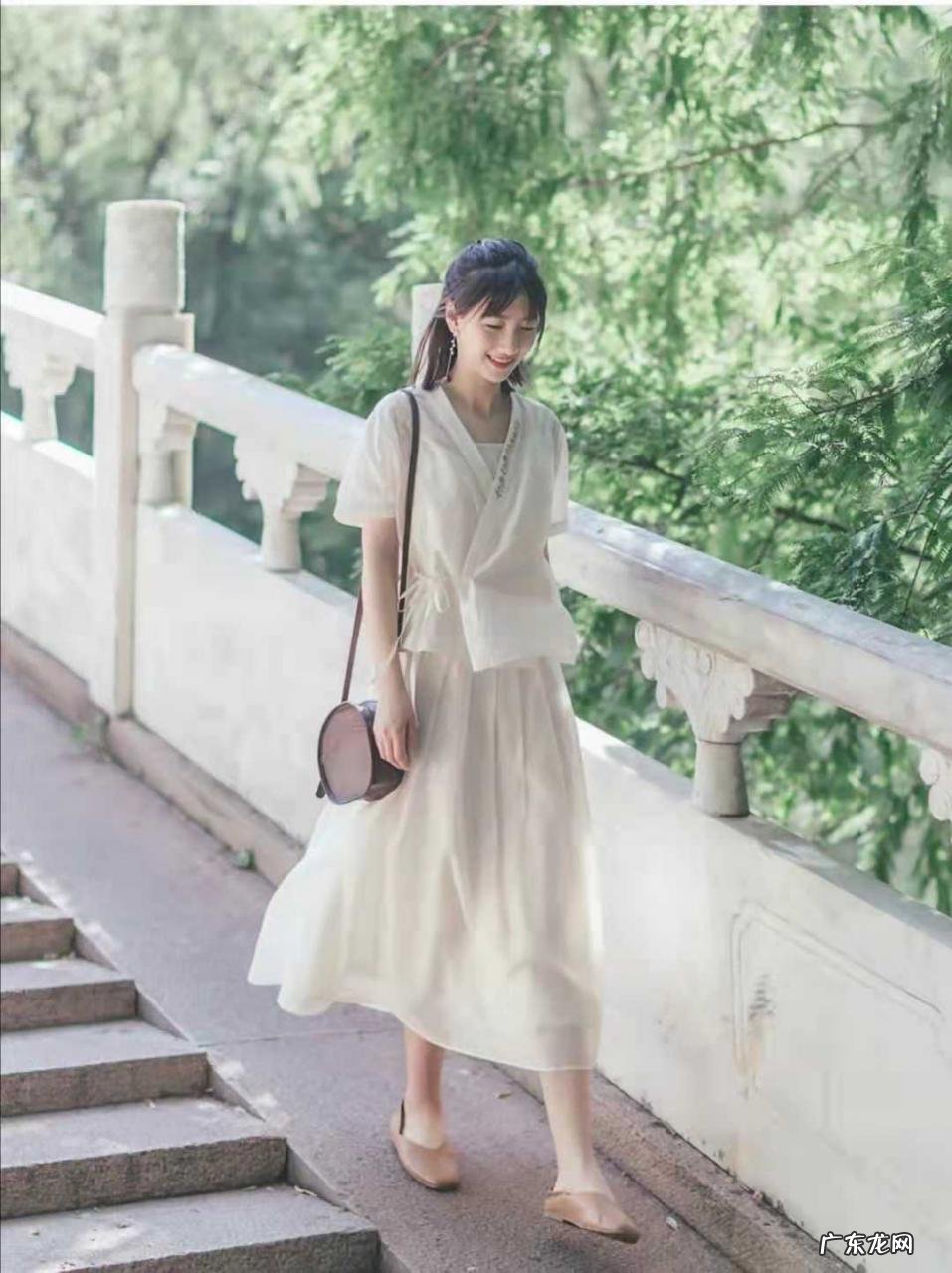 女生必学的穿衣搭配技巧 文艺女青年怎么穿衣打扮