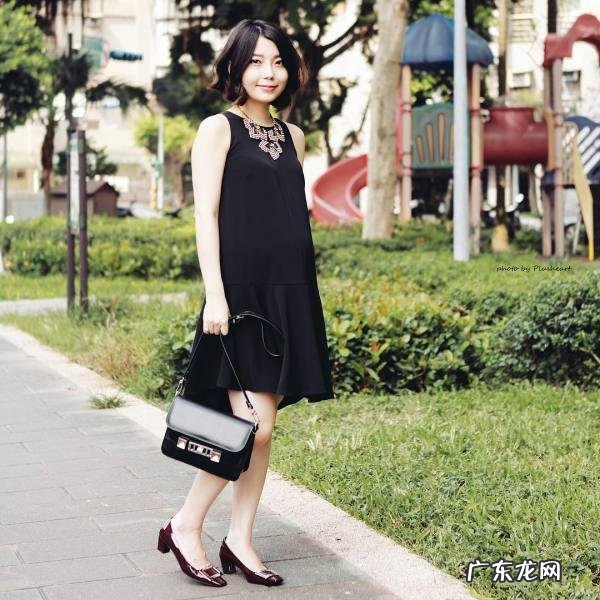 今年很火的小雏菊穿搭,适合身材有点微胖的女生吗?