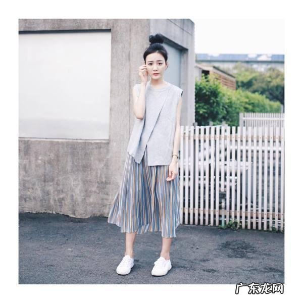 今年很火的小雏菊穿搭,适合身材有点微胖的女生吗?