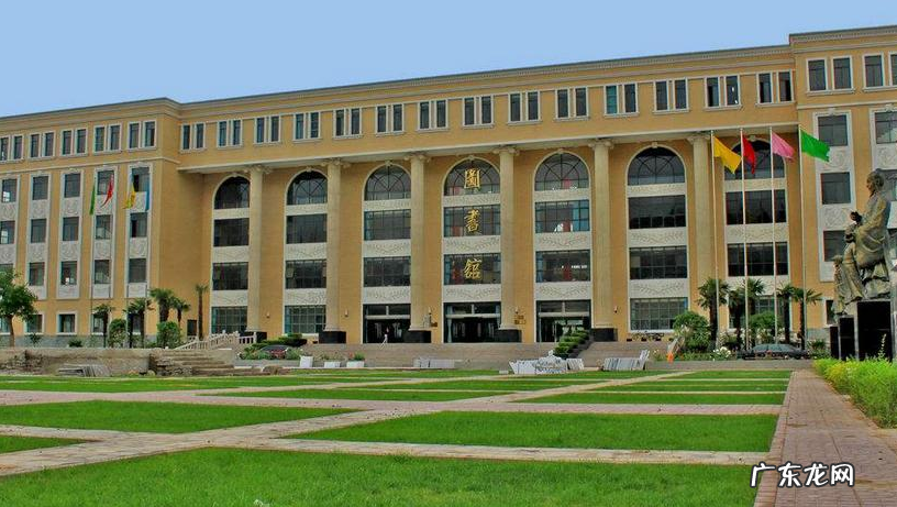 读三本好还是专科好?如何选择呢?