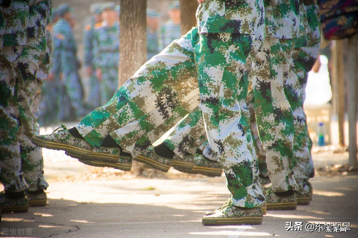 穿丝袜有时候会脚臭怎么办 为什么有的袜子穿着臭脚