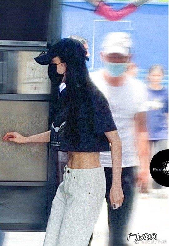 杨幂饿出来的马甲线，张钧甯为新戏瘦了十几斤，减肥又有新花样