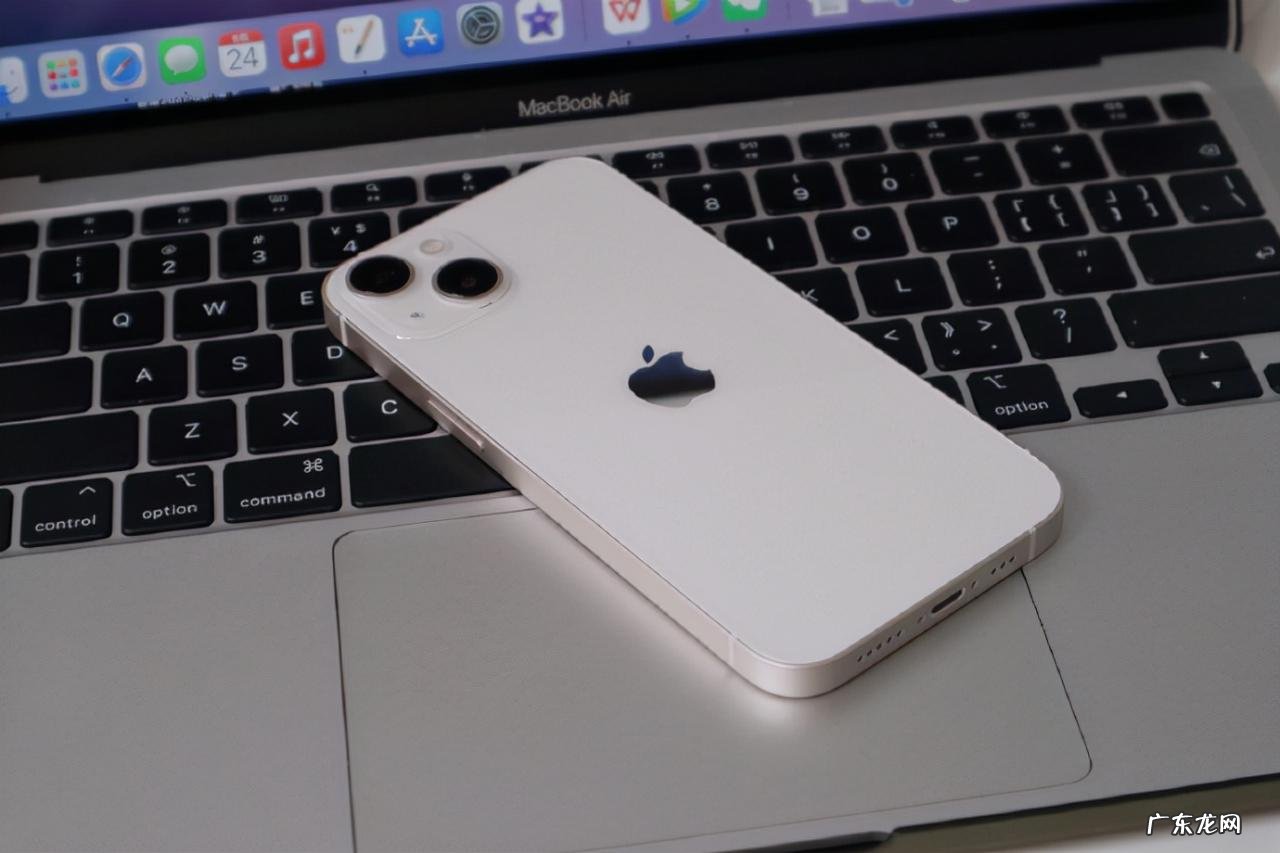 性价比超高的手机排行榜 高性价比智能手机推荐