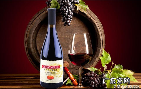 红酒为什么要倒着放?红酒倒着放有什么好处?