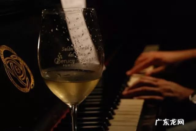 一个人喝酒的经典句子有哪些?