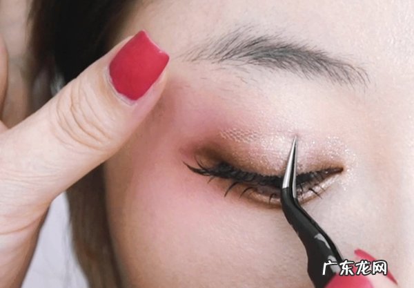 怎样画新娘妆?新娘妆自己怎么画?