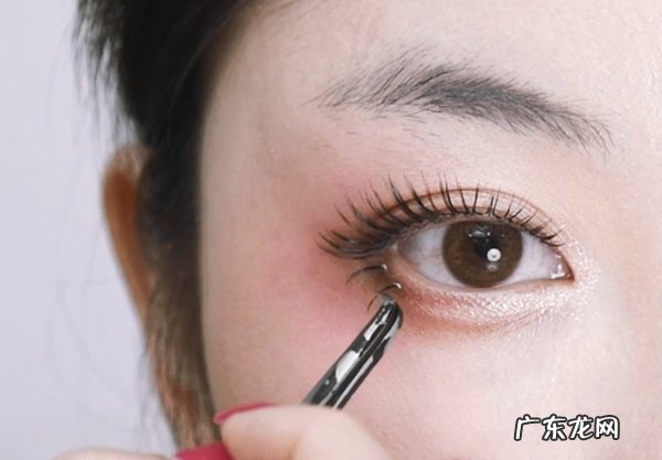 怎样画新娘妆?新娘妆自己怎么画?