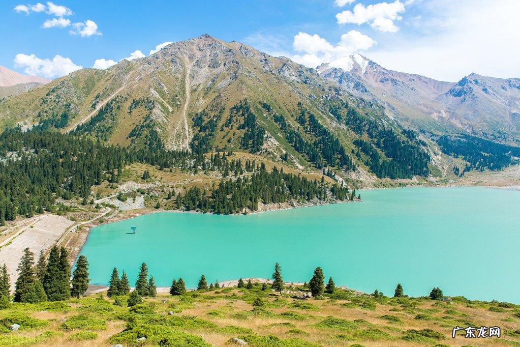 世界最大的内陆国是哪个国?哈萨克斯坦到底有多大?