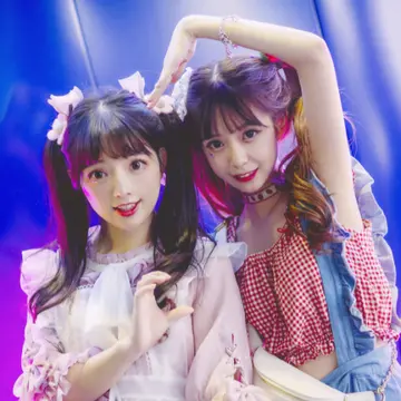 苓妹妹吖的真名叫什么?苓妹和咬米什么关系?