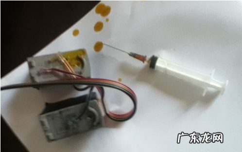 2622打印机怎么换墨盒? 如何安装打印机连供墨盒