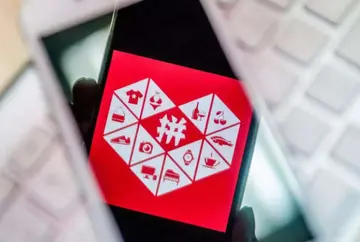 拼多多的苹果手机店铺是正品么？靠谱吗？