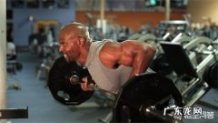 t杠划船和杠铃划船都是很好的练背动作，该如何选择？