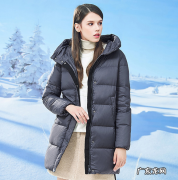女士羽绒服有哪些品牌推荐？女士如何选择羽绒服？