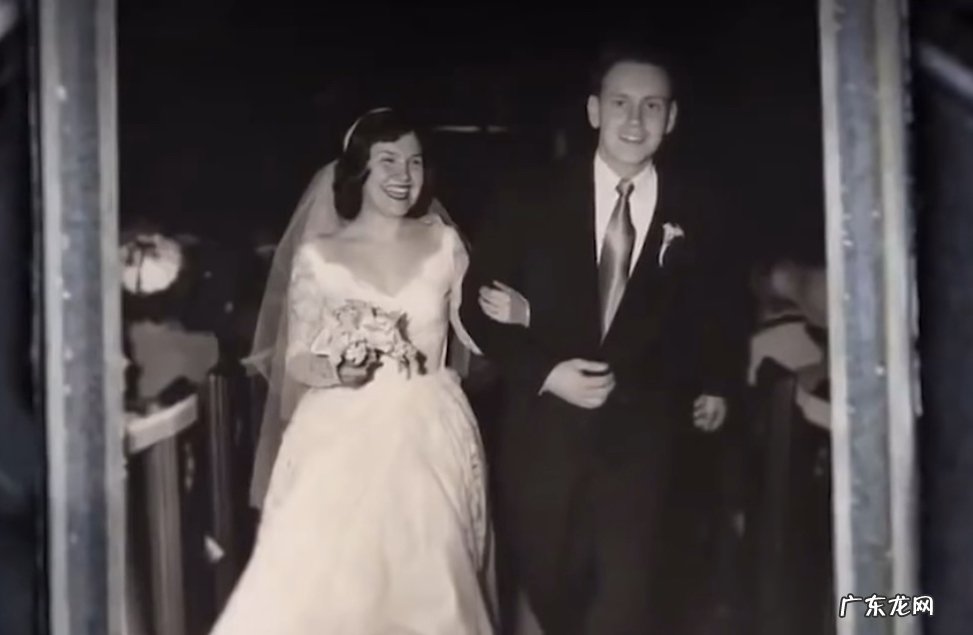 股神巴菲特详细发展历程介绍 股神巴菲特成功的原因