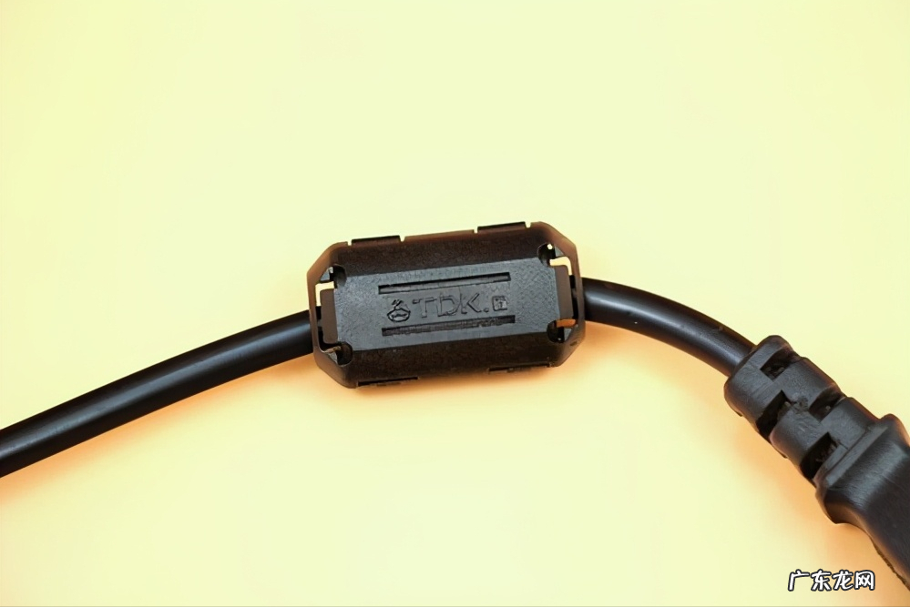 电脑音箱电流声大是什么问题？怎么解决？