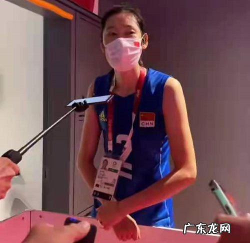 狭路相逢勇者胜!队员要勇敢站出来,中国女排对阵意大利打出气势