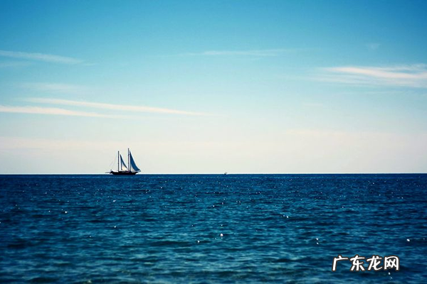 创业蓝海什么意思?和红海比,该如何选择?