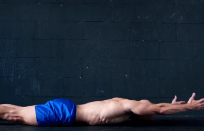 如何纠正含胸驼背、耸肩的体态