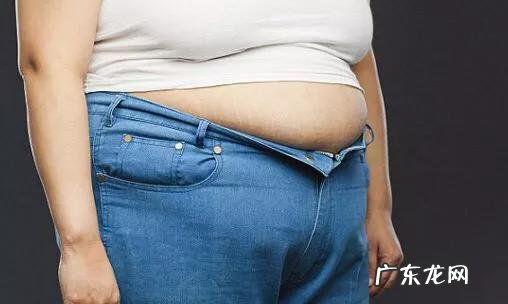 用300大卡的基础代谢换一个月减重30斤，值不值得？