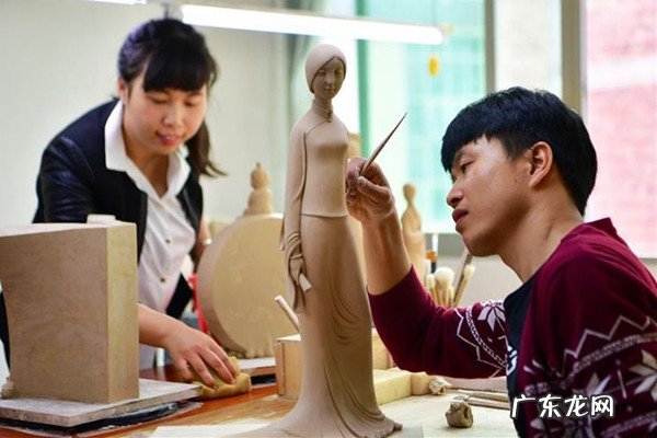 夫妻适合一起创业吗?有何好处与坏处?