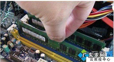 微星主板CPU风扇接口 cpu风扇接口在哪