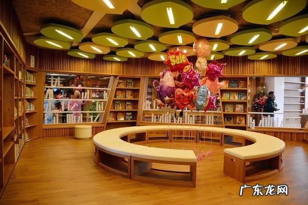 适合女生开的实体店有哪些？开男装店怎么样？