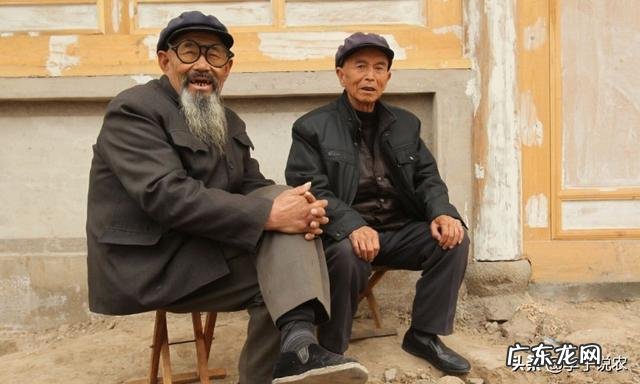 男生的身高和样貌，女生更在意哪个？