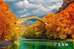 秋天校园的景色写一段话 秋天的景色写一段话50字