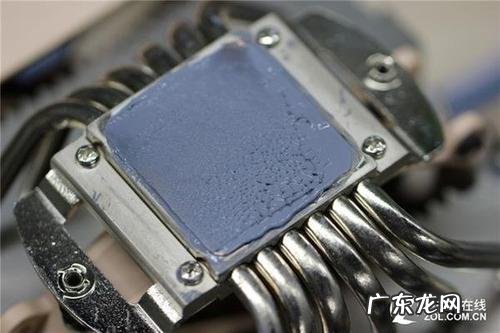 cpu涂硅脂作用是什么 Cpu涂硅