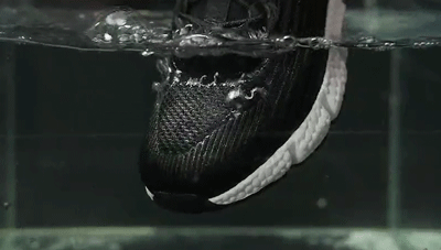 鞋子新专利突破!不用电就能震动按摩脚底,走一天也不会觉得累脚