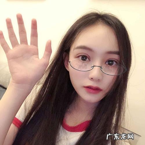 夸别人眼睛好看的词 别人夸你眼睛好看怎么回答