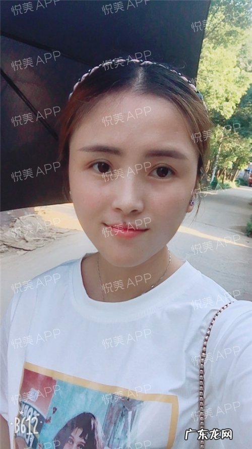 夸别人眼睛好看的词 别人夸你眼睛好看怎么回答