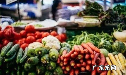 摆地摊卖什么最赚钱? 农村宝妈在家创业,摆地摊做什么好呢?