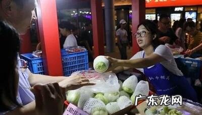 摆地摊卖什么最赚钱? 农村宝妈在家创业,摆地摊做什么好呢?