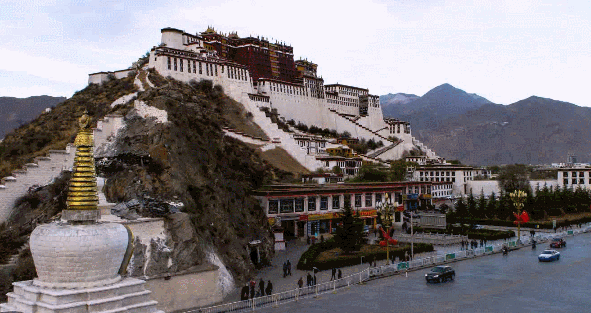 在西藏,男女同住一个帐篷里的女性,应该怎样保护自己的隐私?